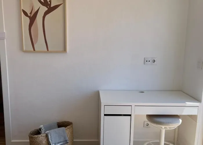 Ton's Loft 3 Mins To The Appartement Costa da Caparica