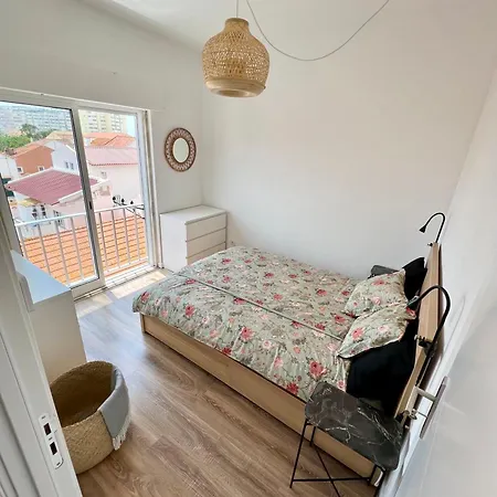 Ton's Loft 3 Mins To The Apartamento