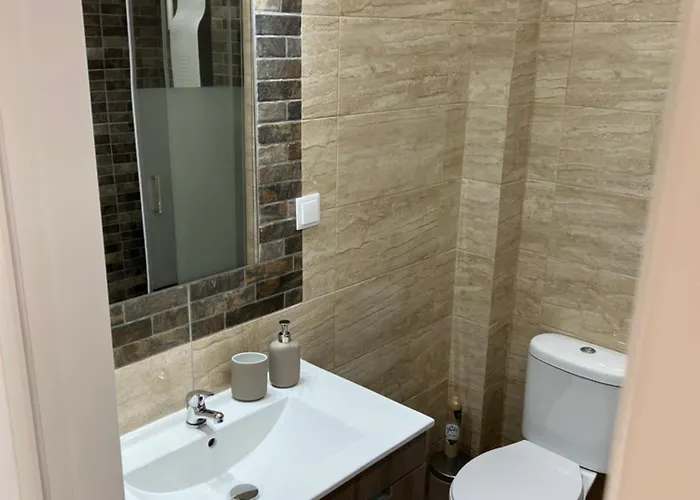 Ton's Loft 3 Mins To The Διαμέρισμα Costa de Caparica