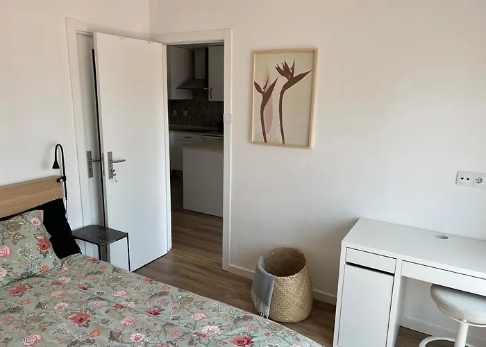 Ton's Loft 3 Mins To The *